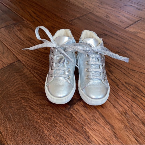 ‪Monnalisa‬ Floral Appliqued Sneakers. Size 24 EU. - Picture 8 of 13